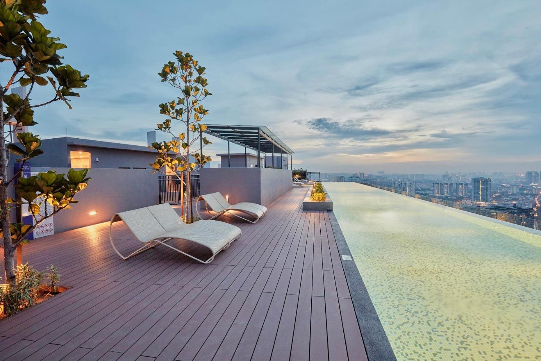 Comfy Private With Infinity Pool